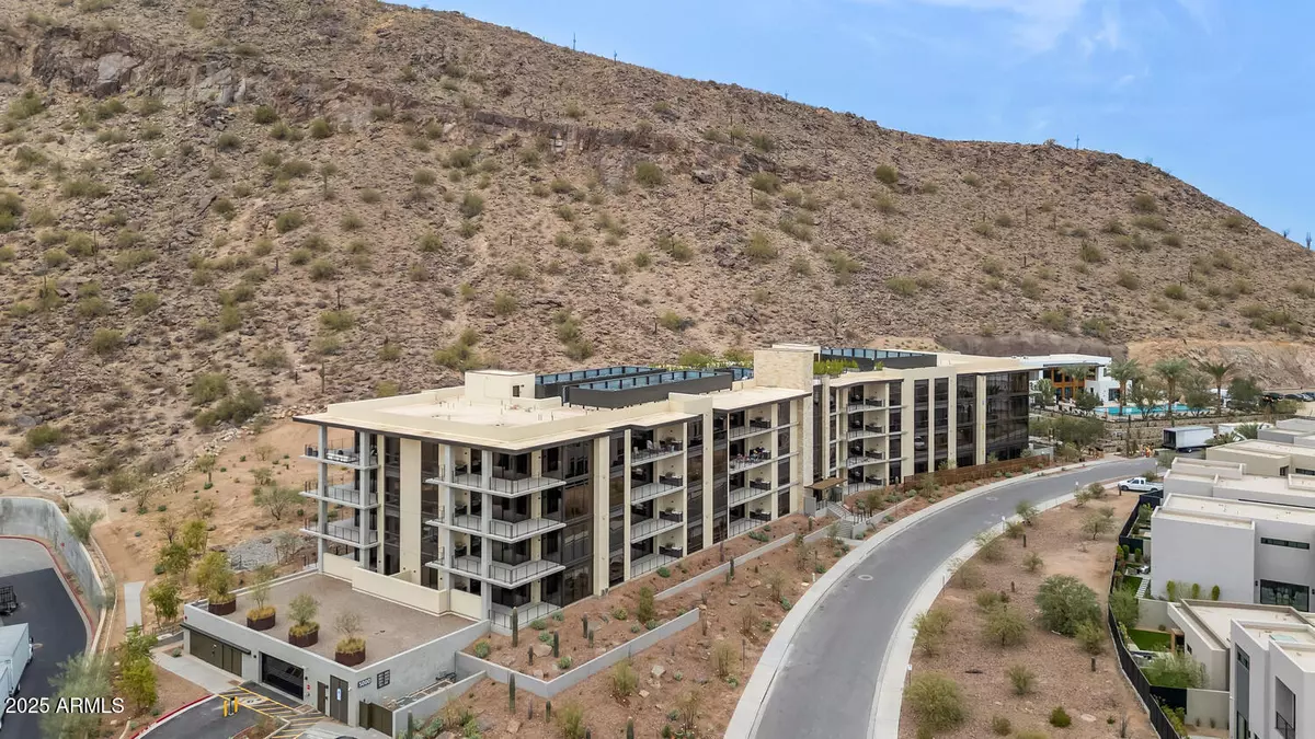 Scottsdale, AZ 85251,5000 N Camelback Ridge Road #102