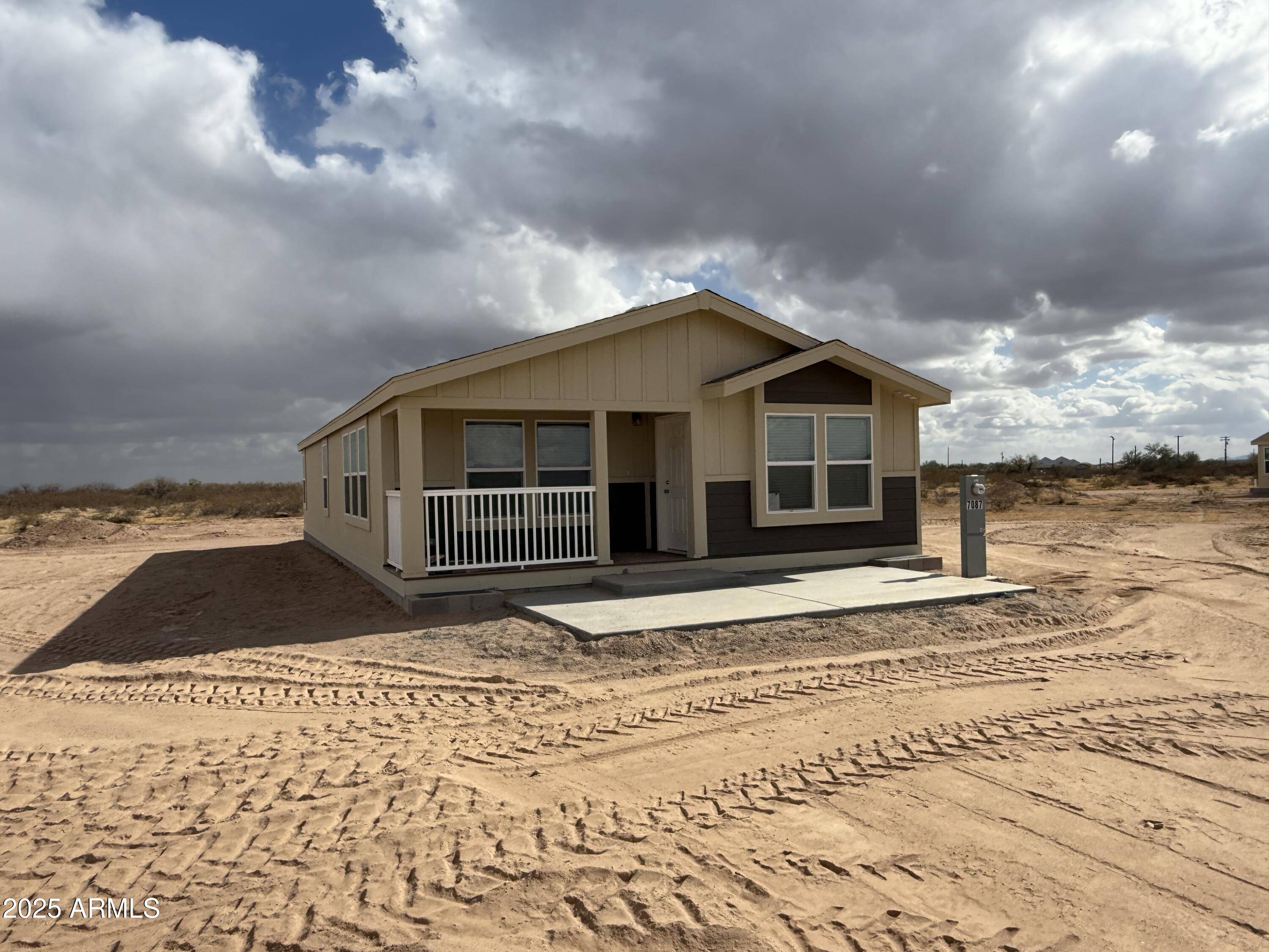 Maricopa, AZ 85139,7087 N La Burma Road #0001