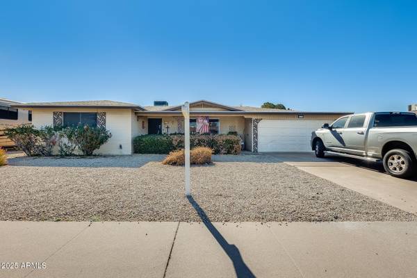 5501 E DALLAS Street, Mesa, AZ 85205