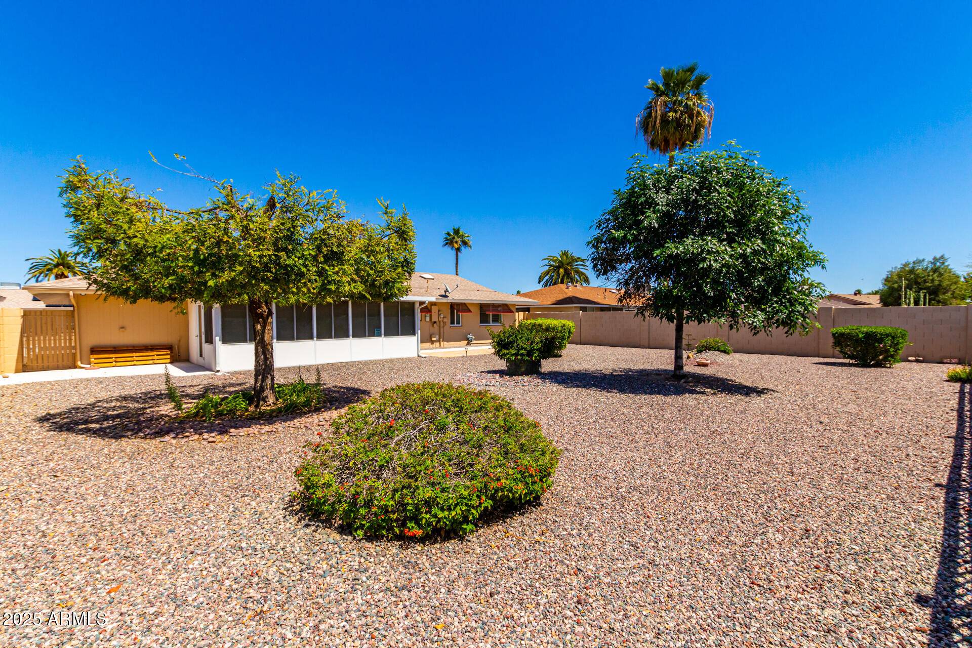 10319 W FLORIADE Drive, Sun City, AZ 85351