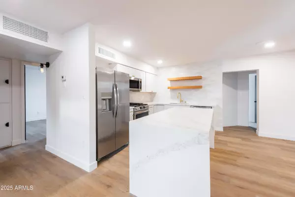 Phoenix, AZ 85032,2446 E Marilyn Road