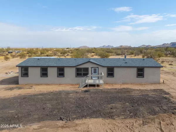 645 S WARREN Road, Maricopa, AZ 85139