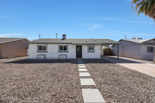 1865 W 3RD Place, Mesa, AZ 85201