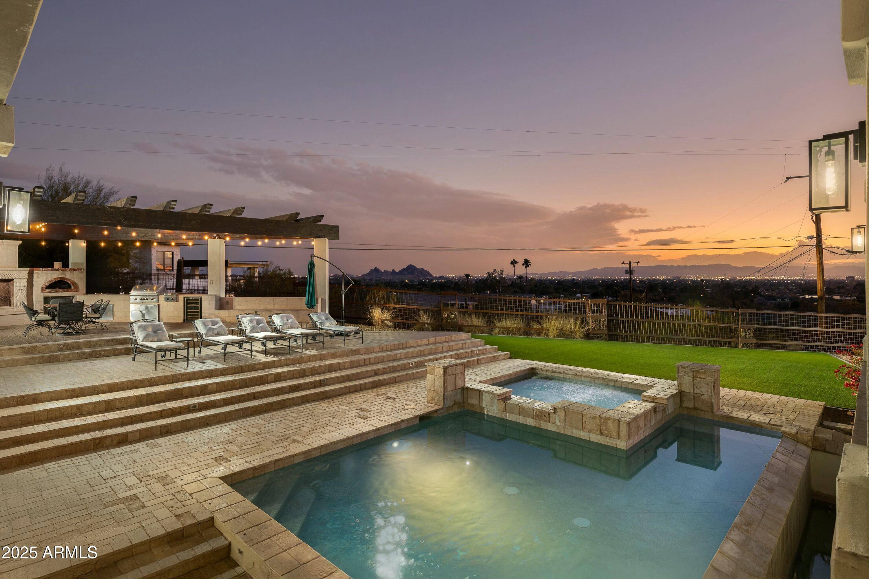 5427 E WONDERVIEW Road, Phoenix, AZ 85018