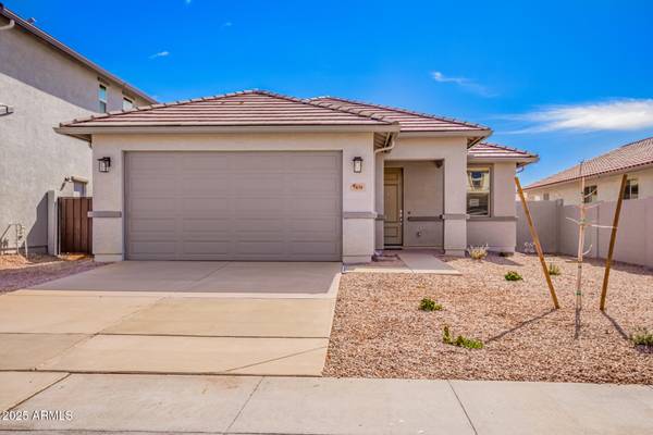 San Tan Valley, AZ 85143,7431 E HACKAMORE Lane