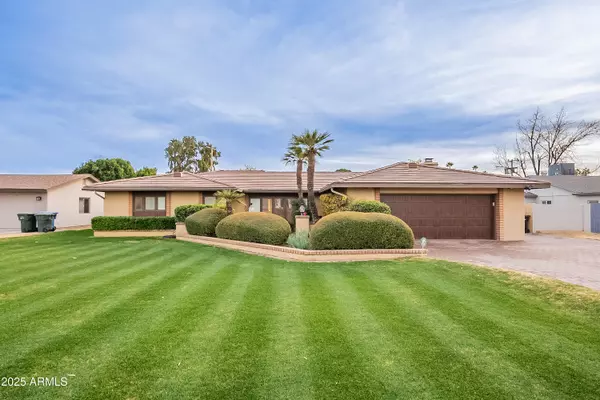 Phoenix, AZ 85012,331 E TUCKEY Lane