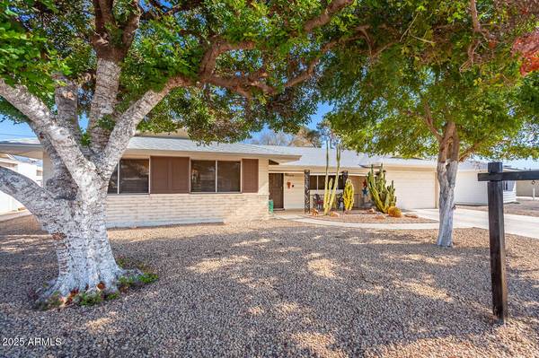 Sun City, AZ 85351,11008 W CHERRY HILLS Drive W