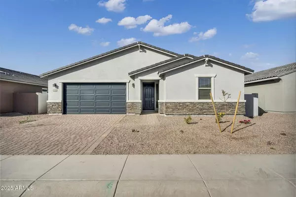 5030 W HUNTER Trail, San Tan Valley, AZ 85144