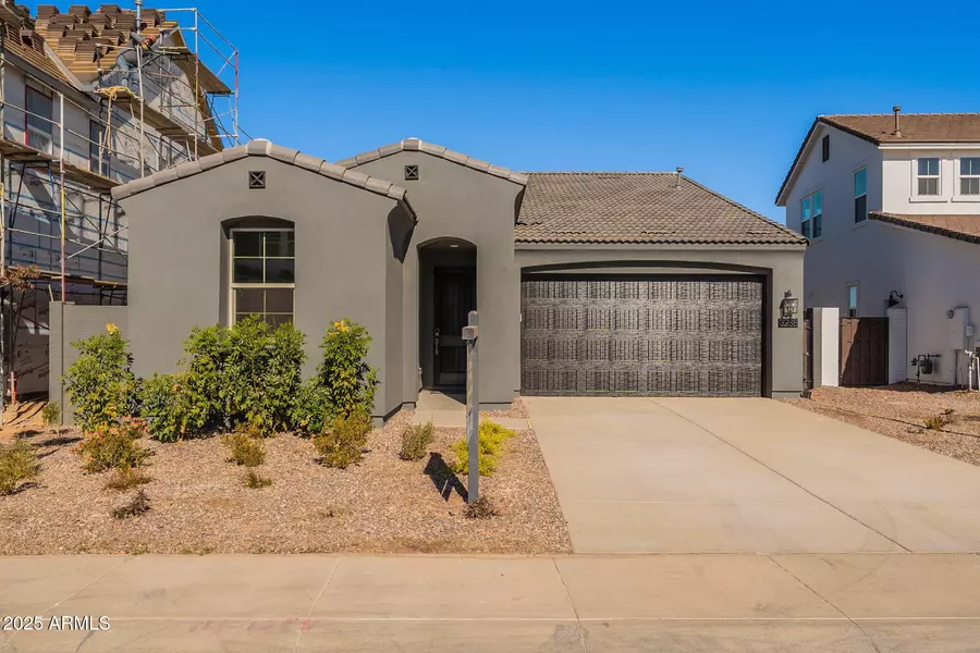 3238 W GARNET Street, San Tan Valley, AZ 85144