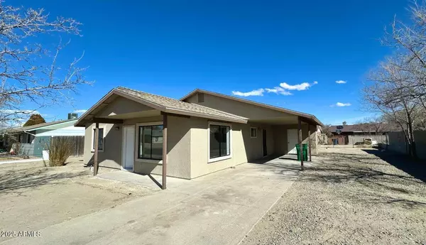 Willcox, AZ 85643,208 S IRONWOOD Lane