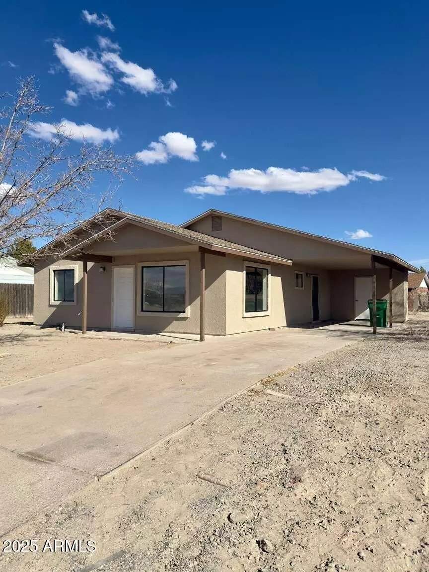 Willcox, AZ 85643,208 S IRONWOOD Lane