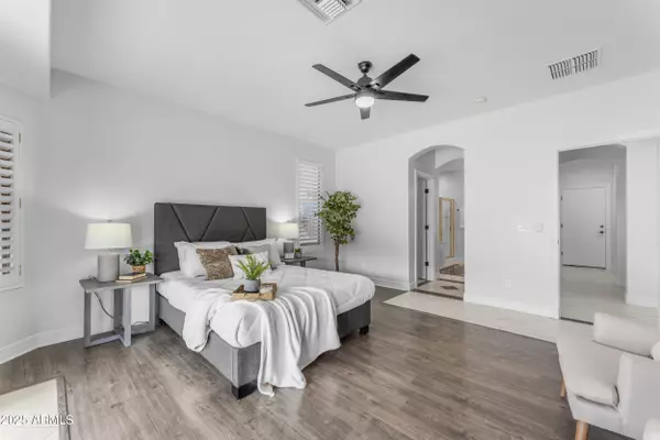 Phoenix, AZ 85083,6107 W HEDGEHOG Place