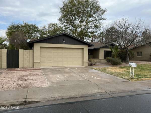 2762 S LAS FLORES --, Mesa, AZ 85202