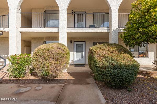 3270 S Goldfield Road #203, Apache Junction, AZ 85119