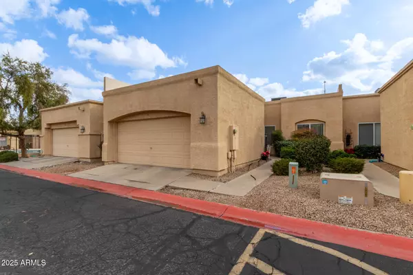 Chandler, AZ 85225,625 N HAMILTON Street #11