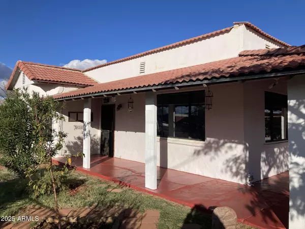 3729 S TOWNER Avenue, Naco, AZ 85620