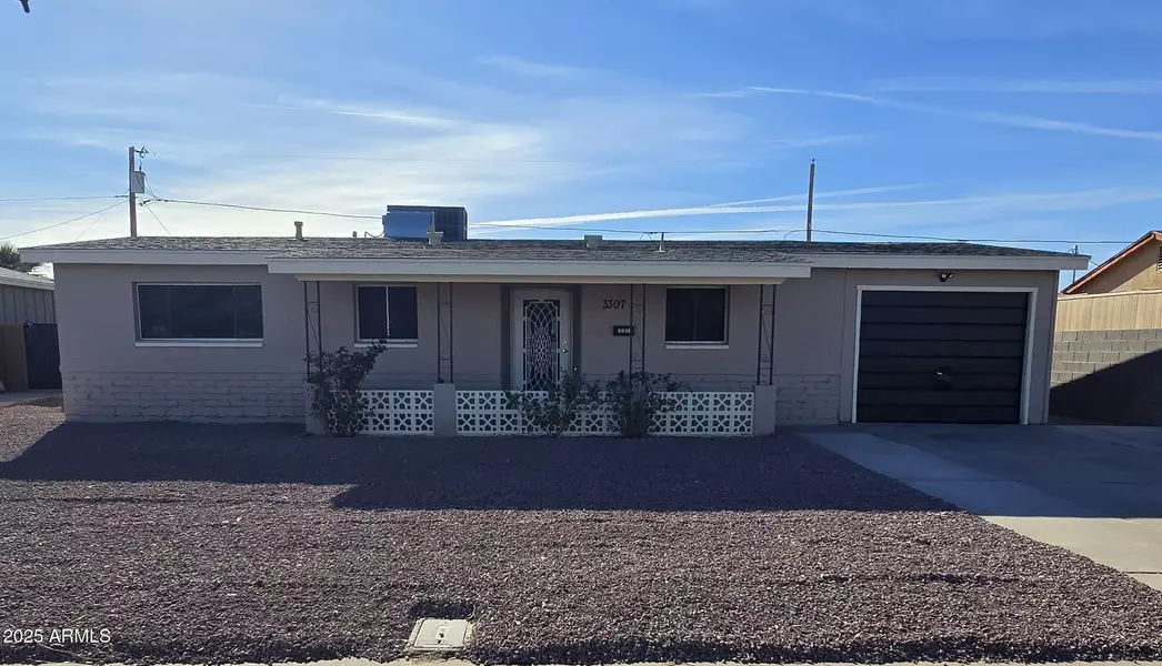 3307 W ALTADENA Avenue, Phoenix, AZ 85029