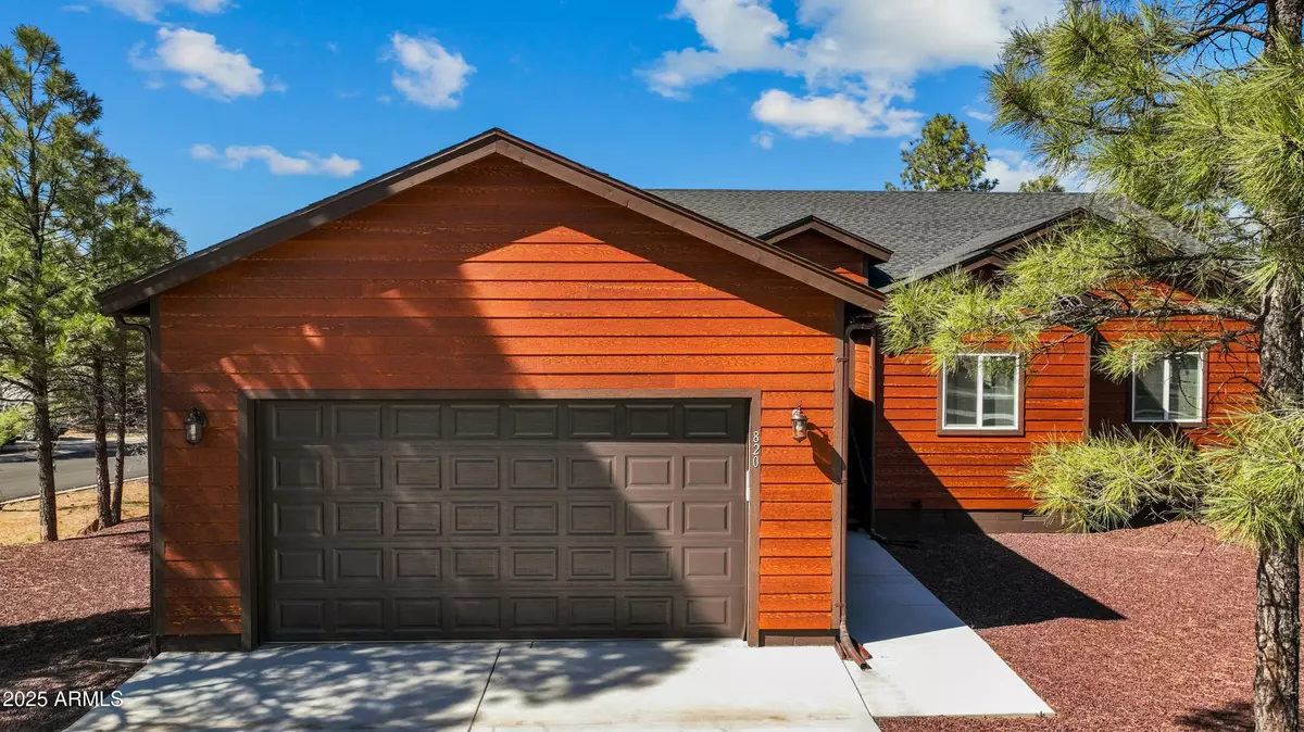 Show Low, AZ 85901,820 E BLACK BEAR Lane