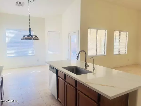 Chandler, AZ 85286,2471 E JADE Drive