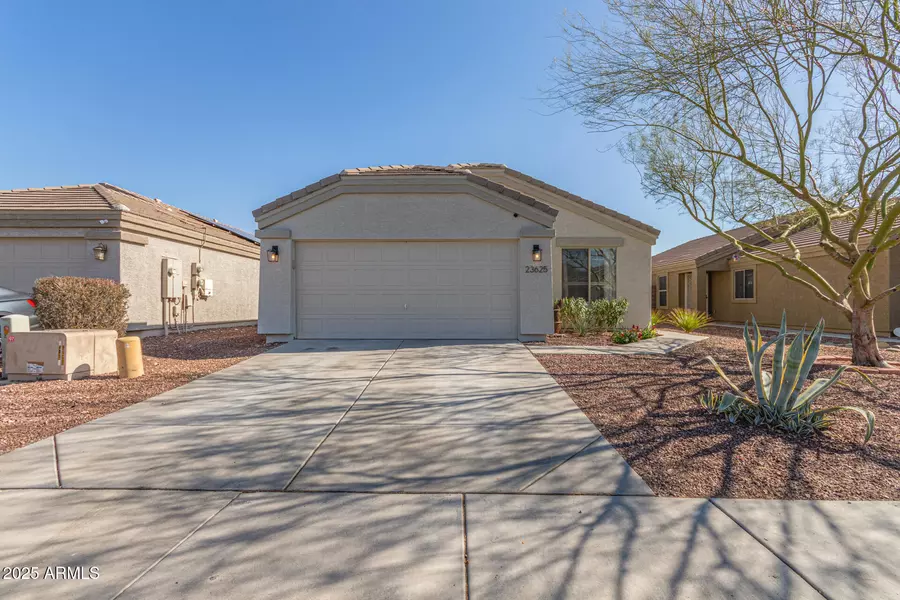 23625 N EL FRIO Court, Sun City, AZ 85373