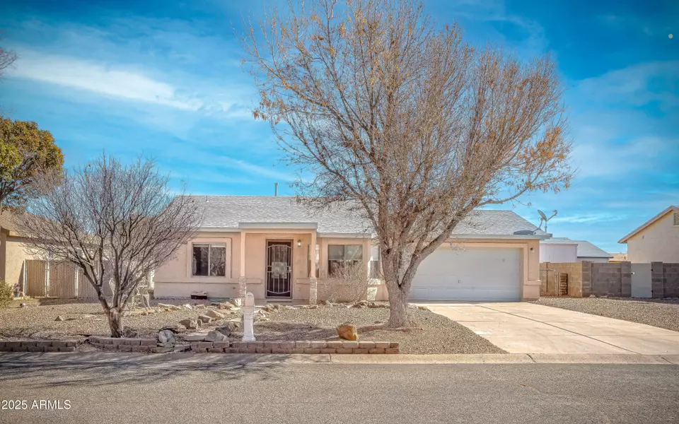 118 Tomahawk Drive, Huachuca City, AZ 85616