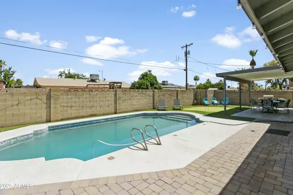 Scottsdale, AZ 85251,8312 E MACKENZIE Drive