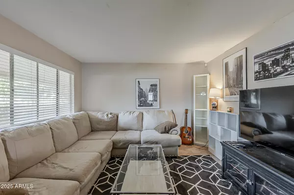 Tempe, AZ 85282,2525 S COLLEGE Avenue #4