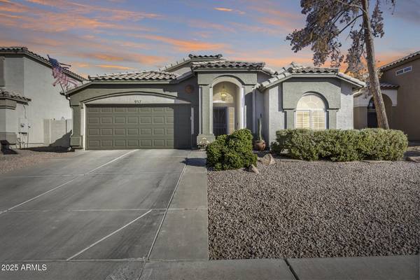 937 N KINGSTON Street, Gilbert, AZ 85233