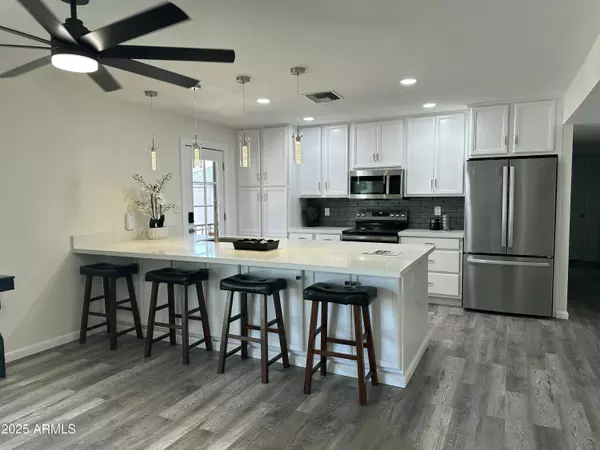 Phoenix, AZ 85021,1708 W HARMONT Drive