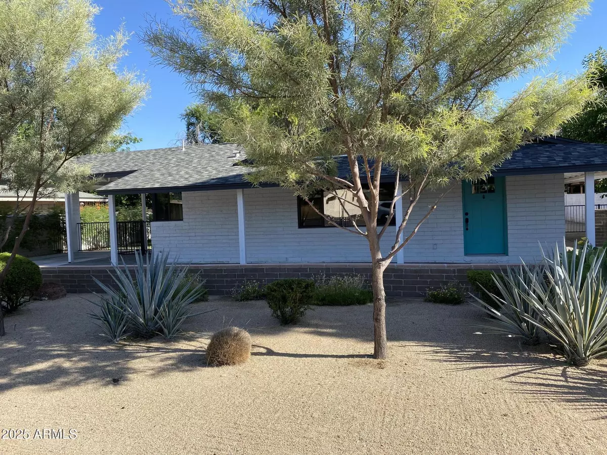 Phoenix, AZ 85013,11 W MCLELLAN Boulevard