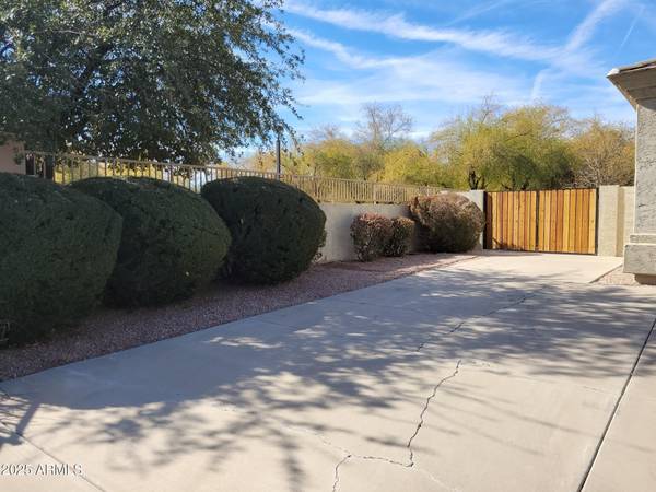 Chandler, AZ 85286,2730 S MCCLELLAND Place