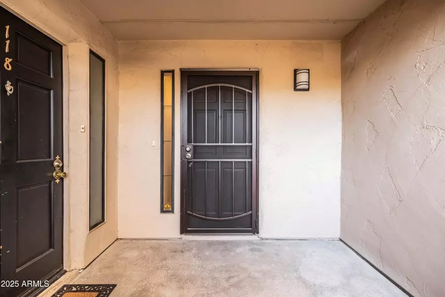 9270 E MISSION Lane #117, Scottsdale, AZ 85258