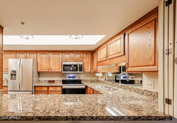 Sun City, AZ 85351,10330 W THUNDERBIRD Boulevard #A321