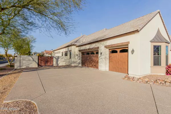 Gilbert, AZ 85297,2706 E LOVEBIRD Lane