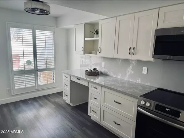 Scottsdale, AZ 85257,2571 N MILLER Road