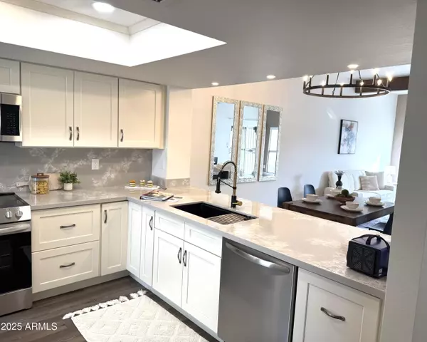 Scottsdale, AZ 85257,2571 N MILLER Road