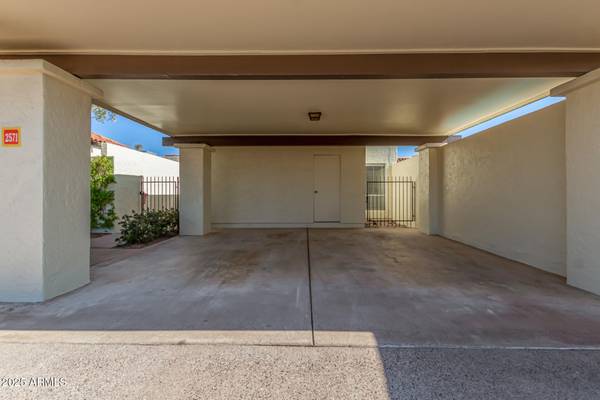 2571 N MILLER Road, Scottsdale, AZ 85257