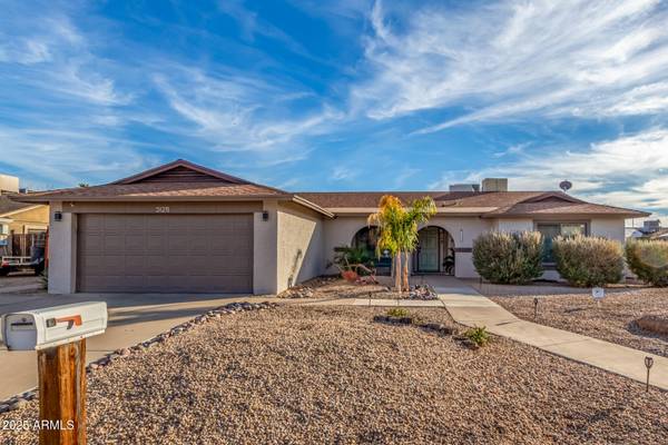 3125 W WALTANN Lane, Phoenix, AZ 85053