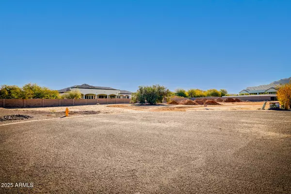 San Tan Valley, AZ 85144,5471 W SAND Court #22