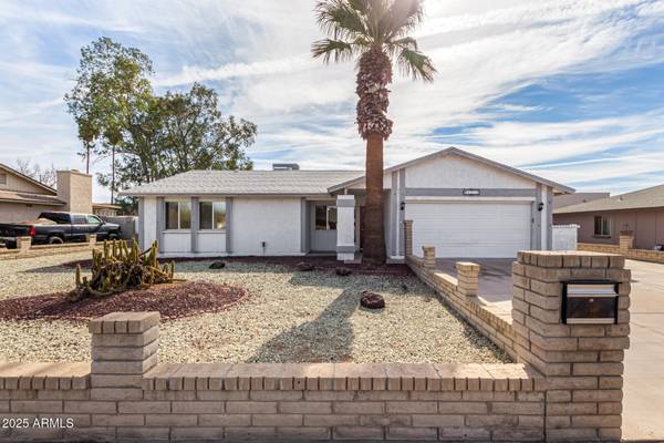 3513 W DANBURY Drive, Glendale, AZ 85308