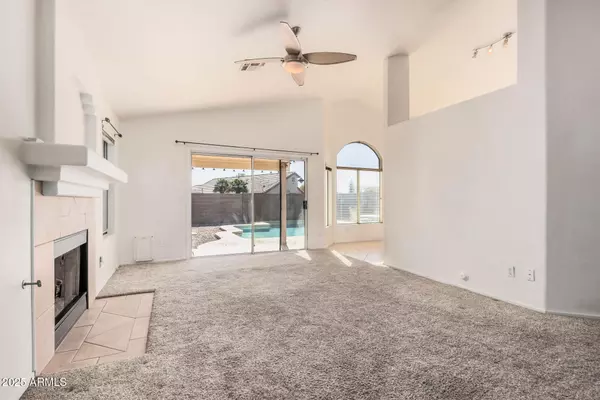 Tempe, AZ 85283,1085 W DAVA Drive