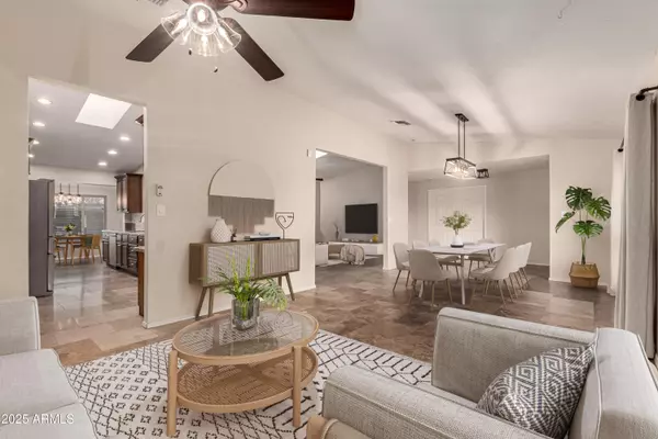 Phoenix, AZ 85022,302 E CORAL GABLES Drive