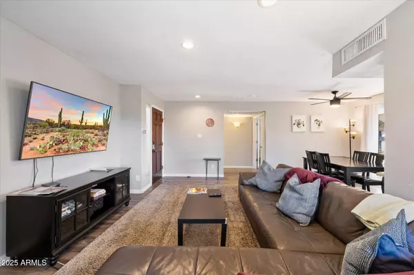 Scottsdale, AZ 85258,9275 E MISSION Lane #207