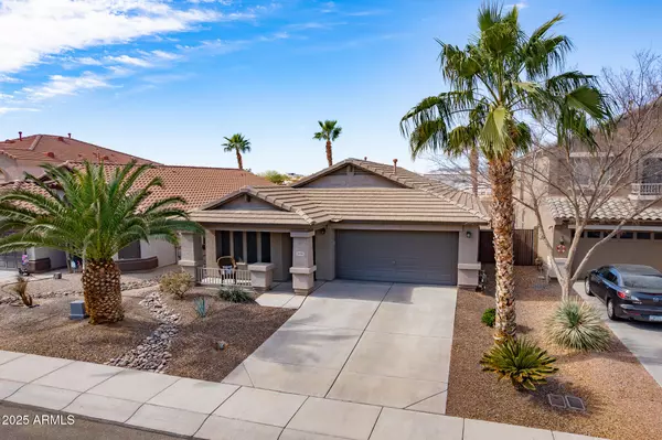 28418 N DESERT HILLS Drive, San Tan Valley, AZ 85143