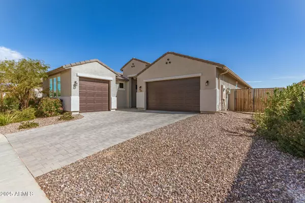 2856 N RIVERDALE Lane N, Casa Grande, AZ 85122