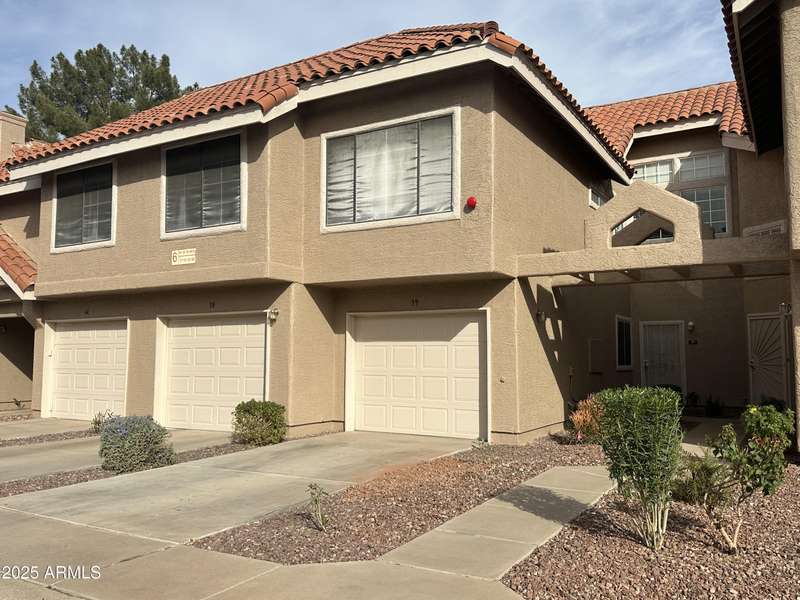 1633 E LAKESIDE Drive #39, Gilbert, AZ 85234