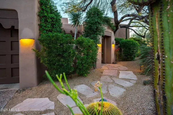 Carefree, AZ 85377,1084 N BOULDER Drive