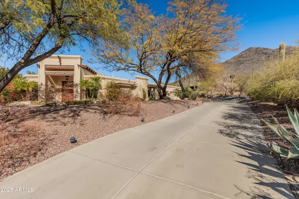 5830 E RESTIN Road, Carefree, AZ 85377