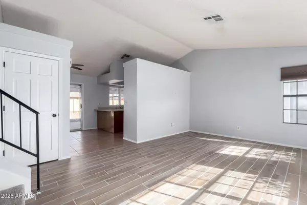 Phoenix, AZ 85024,434 E ROSEMONTE Drive