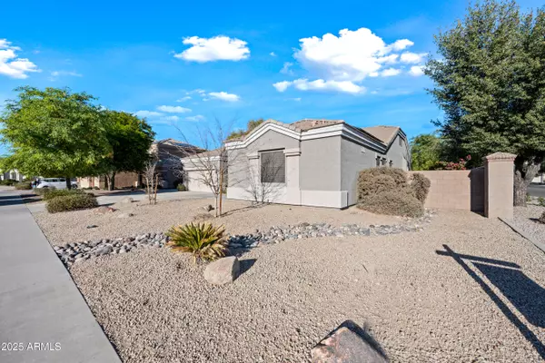 Chandler, AZ 85286,1840 E WOODSMAN Place